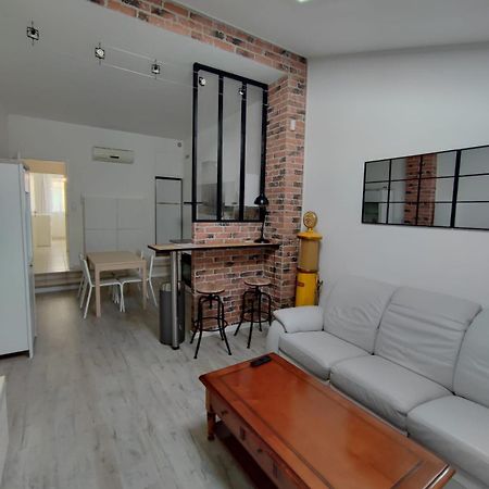 Appartement T2 48 M2 Independant Parking Public Gratuit A Proximite Béziers Dış mekan fotoğraf
